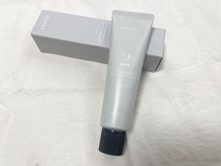 르핸스 퍼포밍 2 핸드&네일 비반트포렛/베티버포그 — 5점을 준 리뷰어가 2023년 1월 올린 사용 사진