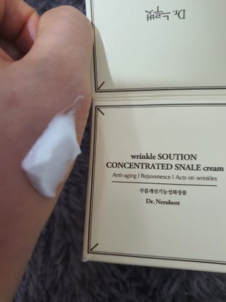 Dr.느루벗 느루벗 링클 솔루션 콘센트레이트 스네일 탄력 달팽이 크림 80g — 3점을 준 리뷰어가 2021년 2월 올린 사용 사진
