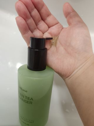 프리마인 메이크업과 들뜨는 각질까지 한방에 깐달걀로! 순하기까지한 셀베이스 그린티클렌저(200ml) — 4.5점을 준 리뷰어가 2023년 3월 올린 사용 사진