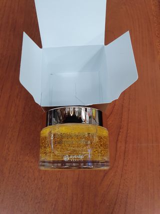아이앤립 / EYENLIP 아이앤립 24K 골드 N 펩타이드 앰플 크림 — 5점을 준 리뷰어가 2021년 4월 올린 사용 사진