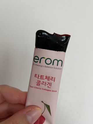 이롬 erom 타트체리 콜라겐 — 5점을 준 리뷰어가 2021년 4월 올린 사용 사진