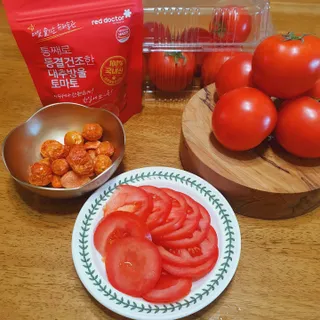 레드닥터 완숙토마토 + 통째로 동결건조한 대추방울토마토 — 5점을 준 리뷰어가 2022년 12월 올린 사용 사진