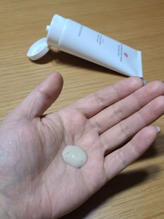 바디셀런스 벤토나이트 데일리 약산성 딥클렌징폼 120ml — 5점을 준 리뷰어가 2021년 12월 올린 사용 사진