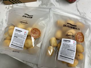 Dog&Ball 독앤볼 [Dog&Ball] 미니찹쌀볼도그 찹쌀치즈볼 — 5점을 준 리뷰어가 2021년 12월 올린 사용 사진