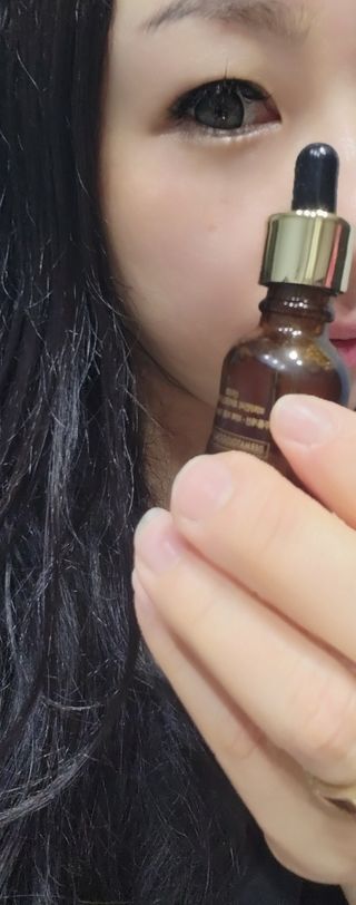 스킨큐어 산다화 비타민c 화이트닝 에센스 30ml — 5점을 준 리뷰어가 2024년 1월 올린 사용 사진