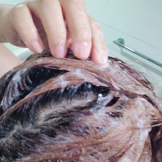 심플리오 비오틴 탈모케어 샴푸 — 5점을 준 리뷰어가 2021년 5월 올린 사용 사진