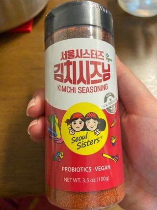[서울시스터즈] 김치시즈닝 국내 최초 뿌려먹는 김치파우더 100g 1개+ 신제품 김치스낵 90g 2개 — 5점을 준 리뷰어가 2021년 8월 올린 사용 사진