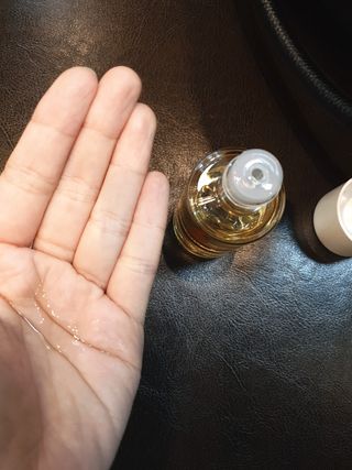 바이오오일 [바이오-오일] 스킨케어 오일 내추럴 60ml — 5점을 준 리뷰어가 2021년 12월 올린 사용 사진