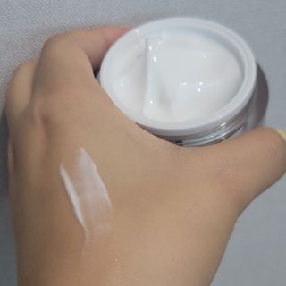 위뜨 펩타이드 컨센트레이트 크림 — 5점을 준 리뷰어가 2022년 6월 올린 사용 사진