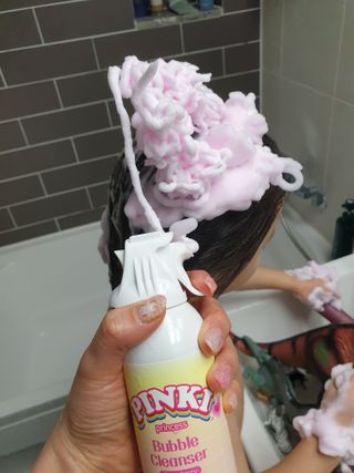 주식회사 권브라더스 [권브라더스] 목욕놀이 필수템, 핑키공주 유아버블클렌저 300ml 대용량 몽글몽글 구름 속 딸기향 — 5점을 준 리뷰어가 2022년 1월 올린 사용 사진