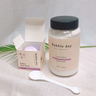 버블데이 아로마/과일 거품 입욕제 — 4.5점을 준 리뷰어가 2021년 7월 올린 사용 사진