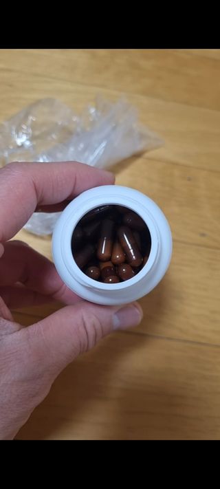 프리마인 홍삼의 강력한 에너지, 이제는 흡수율을 높인 최첨단 캡슐로 간편하게 초고속 충전하세요. — 4.5점을 준 리뷰어가 2022년 3월 올린 사용 사진