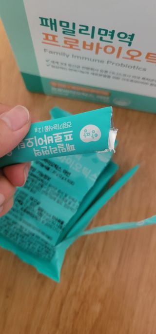 앙팡 패밀리면역 프로바이오틱스 2g x 100포 — 5점을 준 리뷰어가 2022년 10월 올린 사용 사진