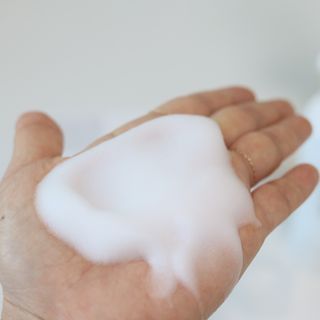 [바이로담] 저자극 약산성버블 폼 폼클렌징 150ml — 5점을 준 리뷰어가 2021년 3월 올린 사용 사진