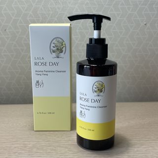 라라로즈데이 시즌2 여성청결제 200ml 아로마 페미민 클렌저, 독일더마인증 — 4점을 준 리뷰어가 2021년 9월 올린 사용 사진