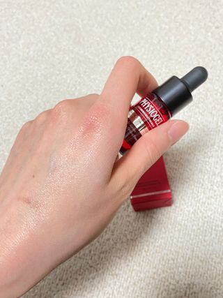 피지오겔 사이언수티컬즈 더 링클-스탑 백 앰플 세럼 — 5점을 준 리뷰어가 2022년 4월 올린 사용 사진