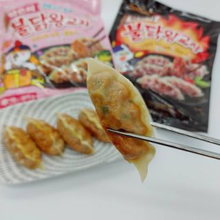 삼양냉동 [삼양] 얇은피불닭왕교자+얇은피까르보불닭왕교자 총4팩 — 3점을 준 리뷰어가 2021년 2월 올린 사용 사진