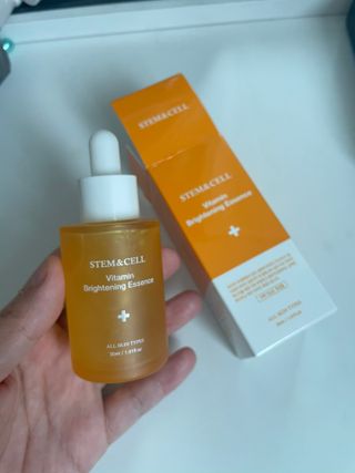 체르엠 스템앤셀 비타민 브라이트닝 에센스 30ml 1개 — 5점을 준 리뷰어가 2021년 6월 올린 사용 사진