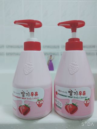 [과일나라] 피부가 마시는 딸기우유 바디클렌저&바디로션 — 5점을 준 리뷰어가 2022년 2월 올린 사용 사진