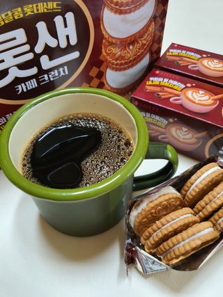 롯데제과 롯샌 카페크런치 — 5점을 준 리뷰어가 2021년 10월 올린 사용 사진