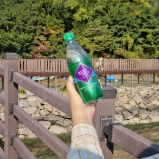 몽베스트 Montbest with Sparkling water Plain 20병 — 5점을 준 리뷰어가 2022년 10월 올린 사용 사진