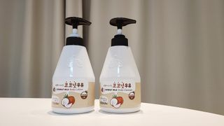 [과일나라] 피부가 마시는 코코넛우유 바디클렌저&바디로션 — 5점을 준 리뷰어가 2022년 3월 올린 사용 사진