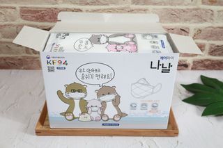 케이파이 나날마스크 [케이파이 나날] KF94 마스크 50매입 (개별포장) ,  여름에도 좋은 숨쉬기 편한 순수 국산 마스크 — 5점을 준 리뷰어가 2022년 6월 올린 사용 사진