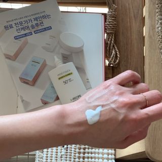 아이레시피 모이스트터치 스포츠 선밀크 50ml (SPF50+ PA+++) — 5점을 준 리뷰어가 2023년 2월 올린 사용 사진