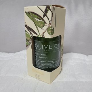 올리브 오일 스킨케어 컴퍼니 [OOSC] 향기로운 보습 로즈 제라늄 바디워시 500ml — 5점을 준 리뷰어가 2021년 5월 올린 사용 사진