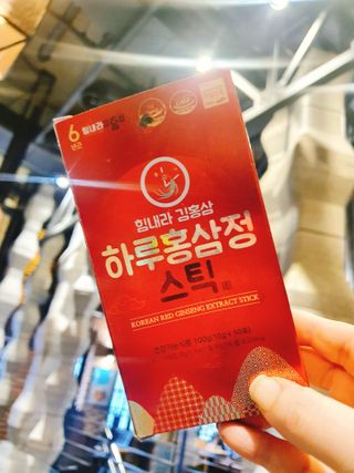 힘내라김홍삼 하루홍삼정스틱 10g x 10포 — 4점을 준 리뷰어가 2021년 3월 올린 사용 사진