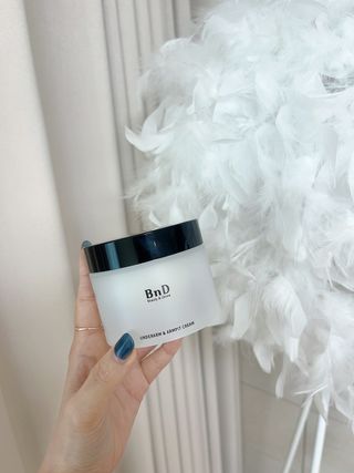 비엔디 2NOW[한글]]BnD 바디 미백 겨드랑이 크림 — 4점을 준 리뷰어가 2025년 3월 올린 사용 사진