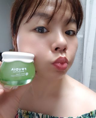 [후르디아] 모공케어 겉보속촉 여름 수분크림 — 5점을 준 리뷰어가 2021년 7월 올린 사용 사진