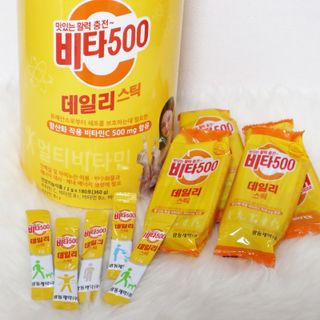 광동생활건강 [광동] 제니비타민C 비타500데일리스틱 180포+제니등신대+제니스티커 — 5점을 준 리뷰어가 2021년 12월 올린 사용 사진