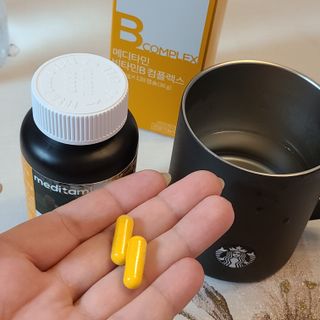 메디타민 비타민B 컴플렉스 — 5점을 준 리뷰어가 2021년 10월 올린 사용 사진