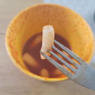 유비쿡 컵떡볶이 매운컵떡볶이2개/ 짜장컵떡볶이 2개  총 4개세트 — 3점을 준 리뷰어가 2021년 3월 올린 사용 사진