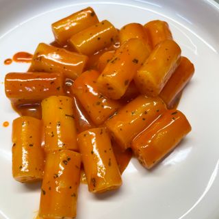 나우  [요리궁리] B타입 ( 매콤, 치즈, 매콤까르보 ) 꽃떡볶이 6개입 세트 — 5점을 준 리뷰어가 2025년 3월 올린 사용 사진