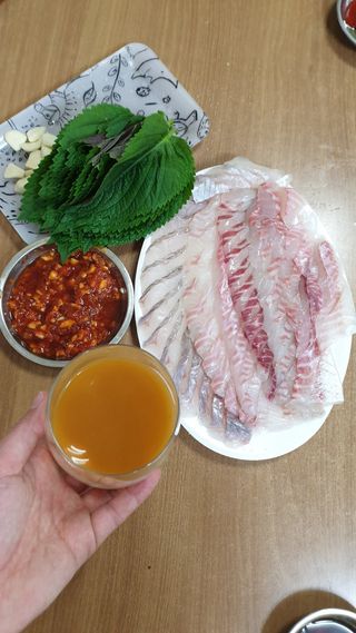 H365 [Kaskein Luomutyrniglögi] 핀란드 전통 무알콜 멀드와인 시벅톤 글로기 — 5점을 준 리뷰어가 2021년 4월 올린 사용 사진