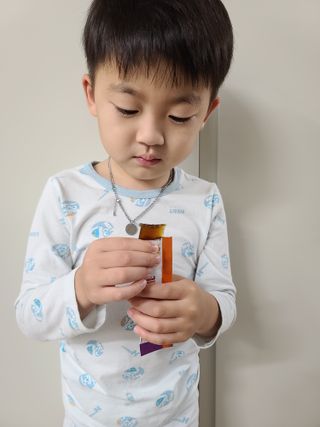 베거스코리아 [콜리케어] 키즈 홍삼콜리 딸기맛 14포 — 5점을 준 리뷰어가 2021년 10월 올린 사용 사진