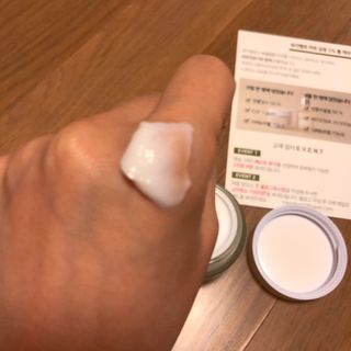 로자펠로 egf 크림 재생 고보습 병풀 리페어 흔적 — 5점을 준 리뷰어가 2021년 1월 올린 사용 사진