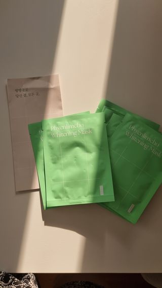 방방곳곳 편림초 수분진정 화이트닝 마스크팩 — 5점을 준 리뷰어가 2022년 10월 올린 사용 사진