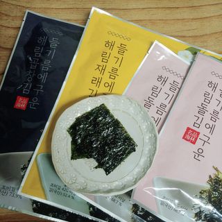 [해림맛김] 들기름에 구운 바삭바삭 김 4종 세트 + 1종 랜덤발송 총5개입 — 5점을 준 리뷰어가 2021년 2월 올린 사용 사진