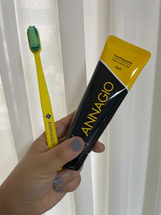 [지오클린] 안나지오 구취케어  기능성 치약 칫솔 세트 (칫솔 5 개+치약 100g 1 개 ) — 4.5점을 준 리뷰어가 2022년 6월 올린 사용 사진