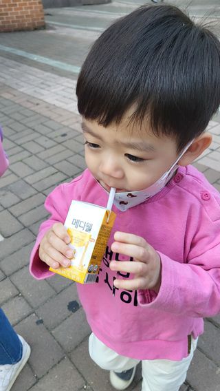 메디웰 페디아드링크 미니 바나나맛 — 5점을 준 리뷰어가 2022년 5월 올린 사용 사진