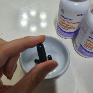 서울약사신협 네이처픽_멀티비타민&미네랄_1,000mg x 120캡슐 — 5점을 준 리뷰어가 2021년 9월 올린 사용 사진