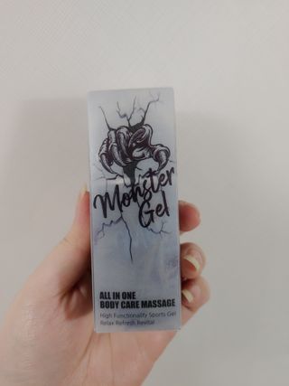 [바록스] 류현진 올인원 바디릴렉싱 몬스터겔 50ml — 4점을 준 리뷰어가 2021년 3월 올린 사용 사진