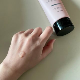 오투에니원 인컨보 바디 퍼퓸 샤워 젤 200ml — 5점을 준 리뷰어가 2023년 2월 올린 사용 사진