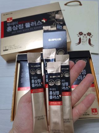 서울약사신협_투데이홍삼정플러스스틱_10g x 30포 — 5점을 준 리뷰어가 2021년 1월 올린 사용 사진