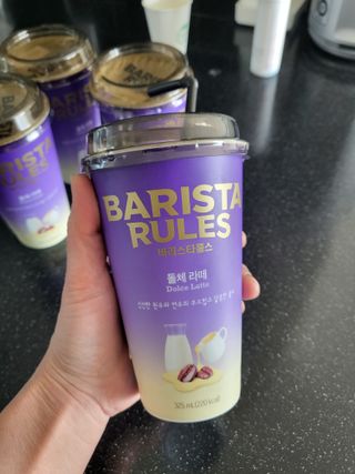 바리스타룰스 돌체 라떼 — 5점을 준 리뷰어가 2023년 4월 올린 사용 사진