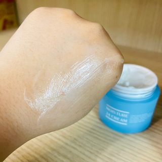 Dr.느루벗 느루벗 모이스쳐 24 크림 — 5점을 준 리뷰어가 2021년 3월 올린 사용 사진