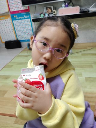 빙그레 우유얌 초코 / 우유얌 딸기 — 5점을 준 리뷰어가 2021년 4월 올린 사용 사진